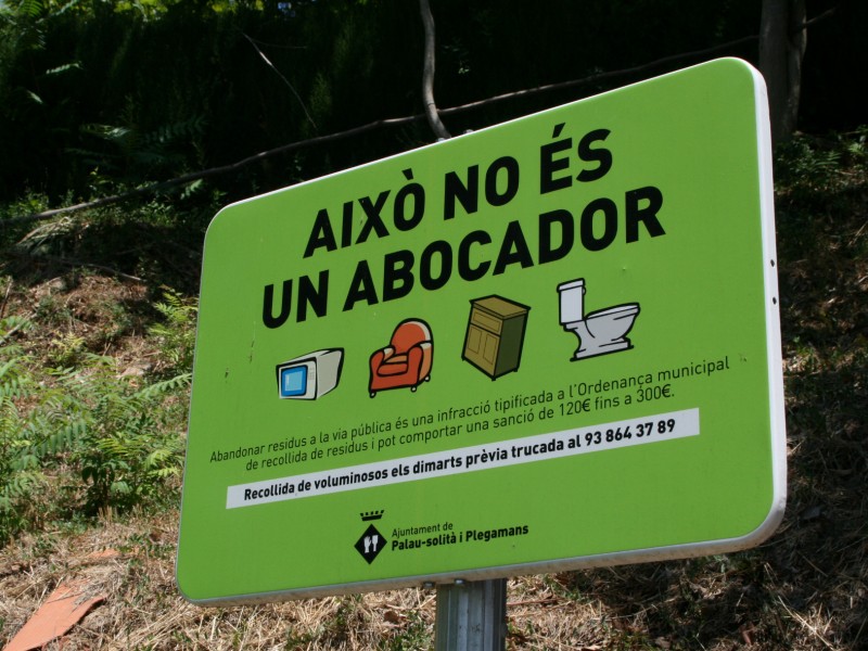 Cartell Avís Abocador Incivisme