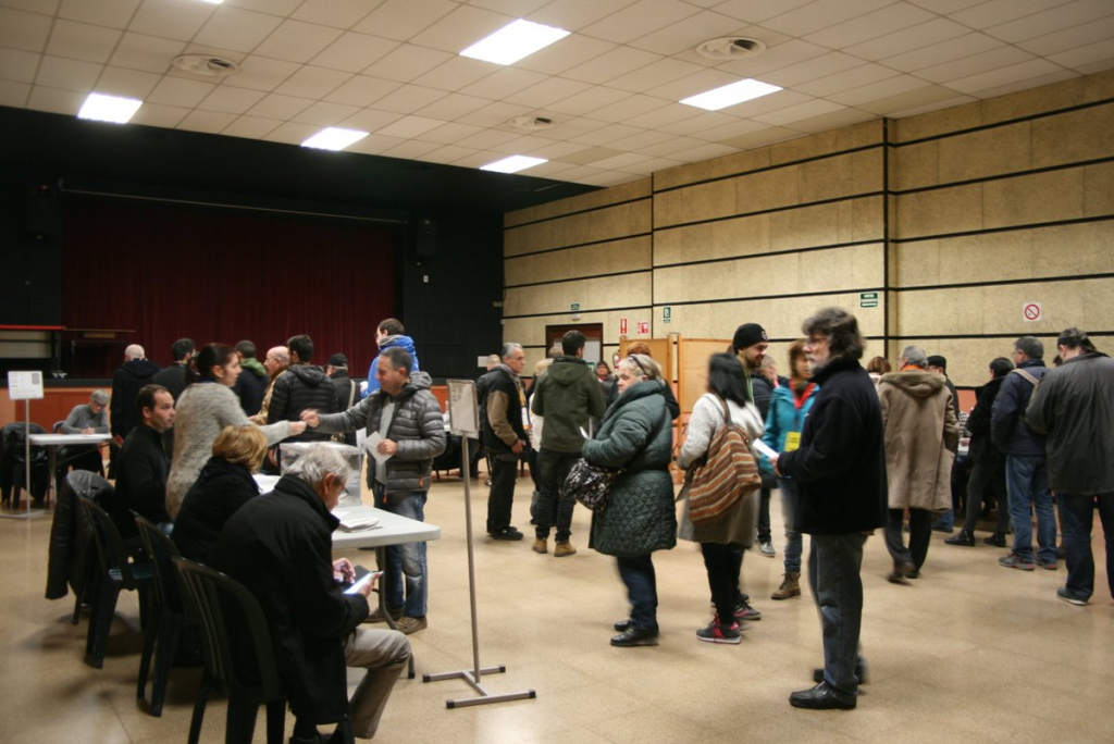 Sala Polivalent gent votant 2017