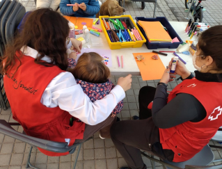 Creu Roja Joguines Infants ret.jpg