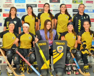 Equip femení sub 17 Hoquei 2018-2019.jpg