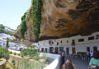 La Hora del Sur 26 abril 2021 Setenil de las Bodegas ret.jpg