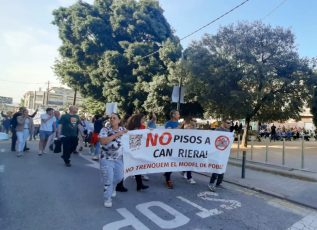 Mani veïnat can Riera contra pisos maig 2023 ret.jpg
