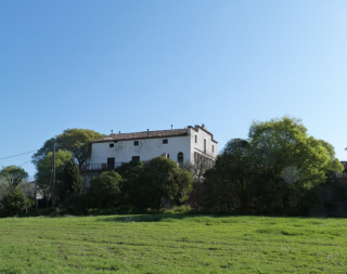 Masia de Can Maiol ext lateral.jpg