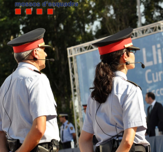 Mossos d'esquena.jpg
