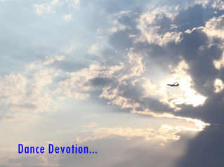 Recurs Dance Devotion 27 maig 2022 text.jpg