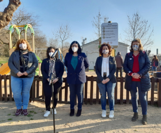 Regidores a la Plaça Clara Campoamor 10 març 2021 ret.jpg
