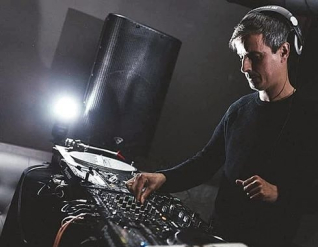 Santi Fabian DJ - Dance Devotion.jpg